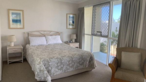 Pumicestone Apartments Unit 4